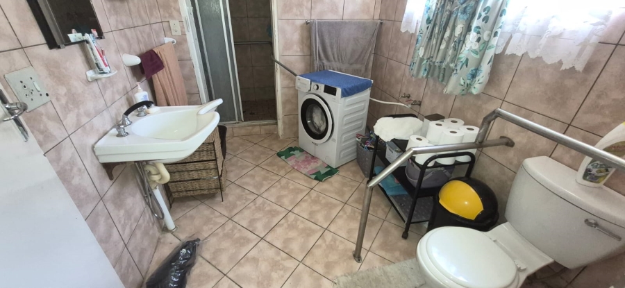 5 Bedroom Property for Sale in Koster North West